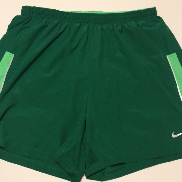 boys nike running shorts